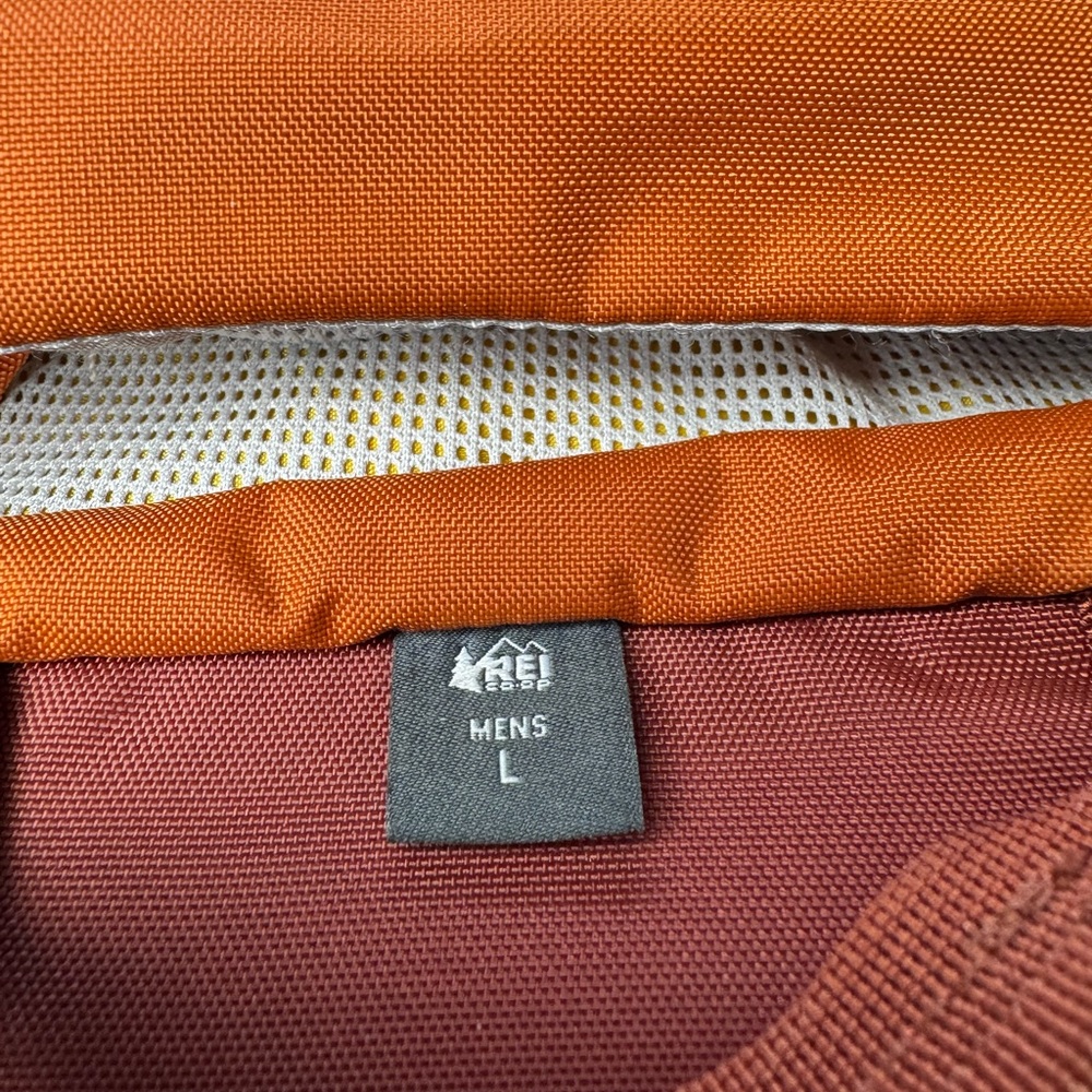 Flash 32L Orange/Brown Hiking Backpack - Picture 8 of 8